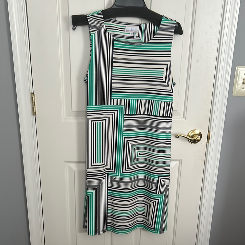 Chic Striped Sleeveless Dress - Black, White, Green